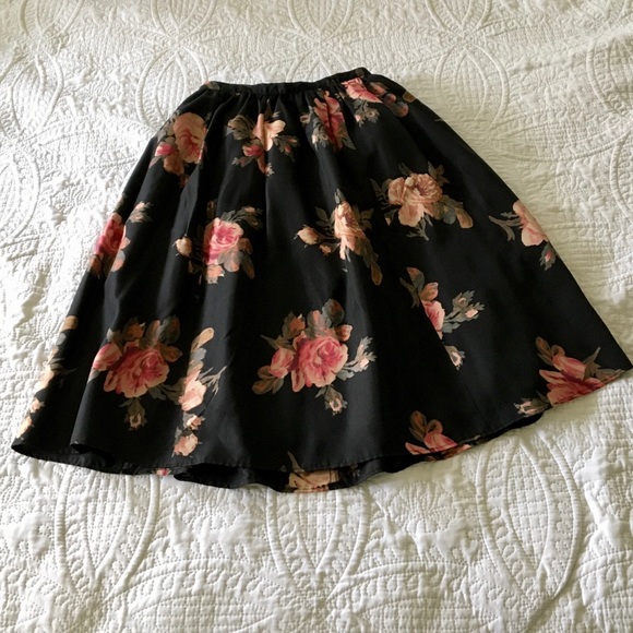 Laura Ashley Dresses & Skirts - A-Line Laura Ashley Floral Skirt EUC